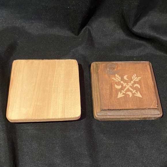 2 Hand-painted Wooden Decor Squares, 3 3/4” x 3 3/4” (inches) - Picture 5 of 6